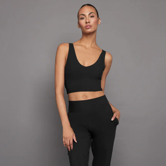 Carbon38's Sale Includes Over 30% Off Bestselling Activewear