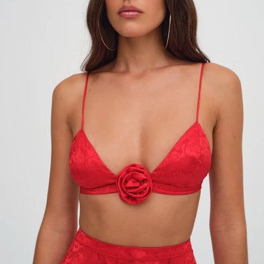 The Best Valentine's Day Outfits for Women 2024: Shop Dresses, Pajamas,  Lingerie and More
