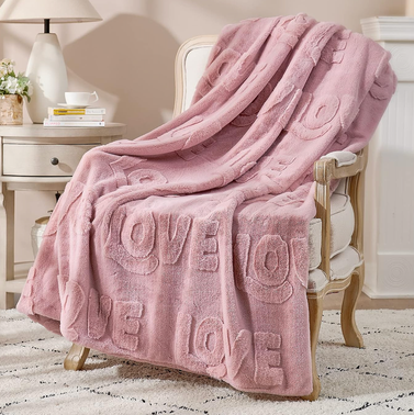 Cozy Bliss Jacquard Faux Fur Blanket