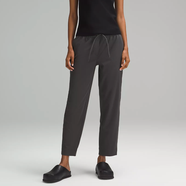 Tapered-Leg Mid-Rise Pant 7/8 Length Luxtreme