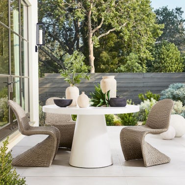 Pomona Concrete Round Outdoor Dining Table