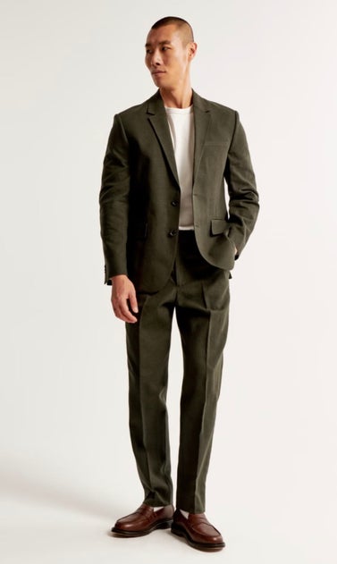 The A&F Collins Tailored Classic Linen-Blend Blazer