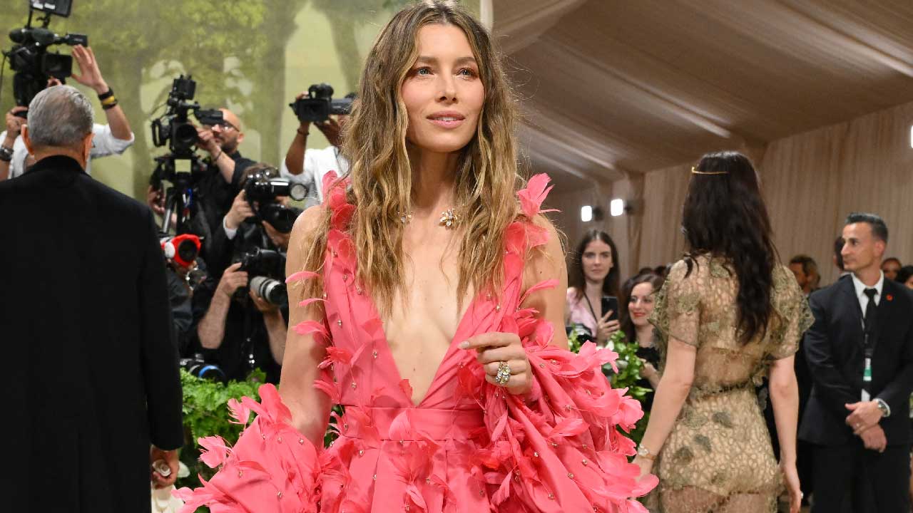 open lace back dress Jessica Biel Dress  The Pretty Woman Collection