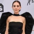 Alison Brie's Stylist Details How She Pulled Off the Giant Bow at the 2019 SAG Awards (Exclusive) 