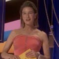 Renée Zellweger Is Pretty in Pink at 2021 Oscars