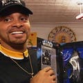 ‘Jingle All the Way’s Sinbad Gives Toy Store Tour: His Epic Shopping Story (Flashback)