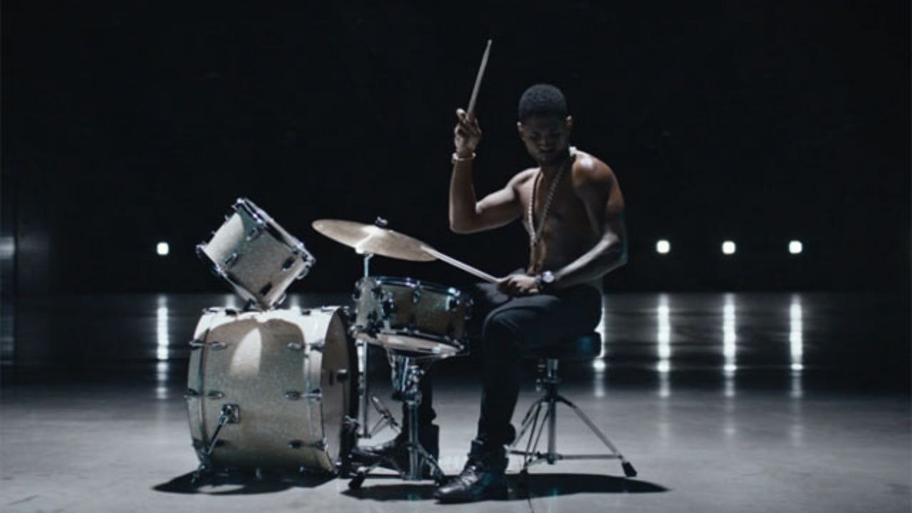 Usher Shirtless For 'Good Kisser' Video (WATCH) | Entertainment Tonight, image size:1280x720