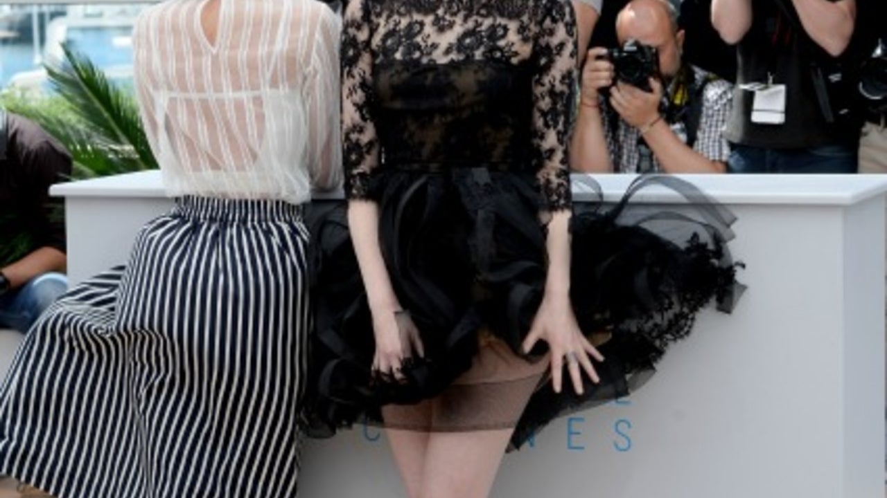 Emma Stone Braves the Hair-Raising Wind at Cannes | Entertainment Tonight