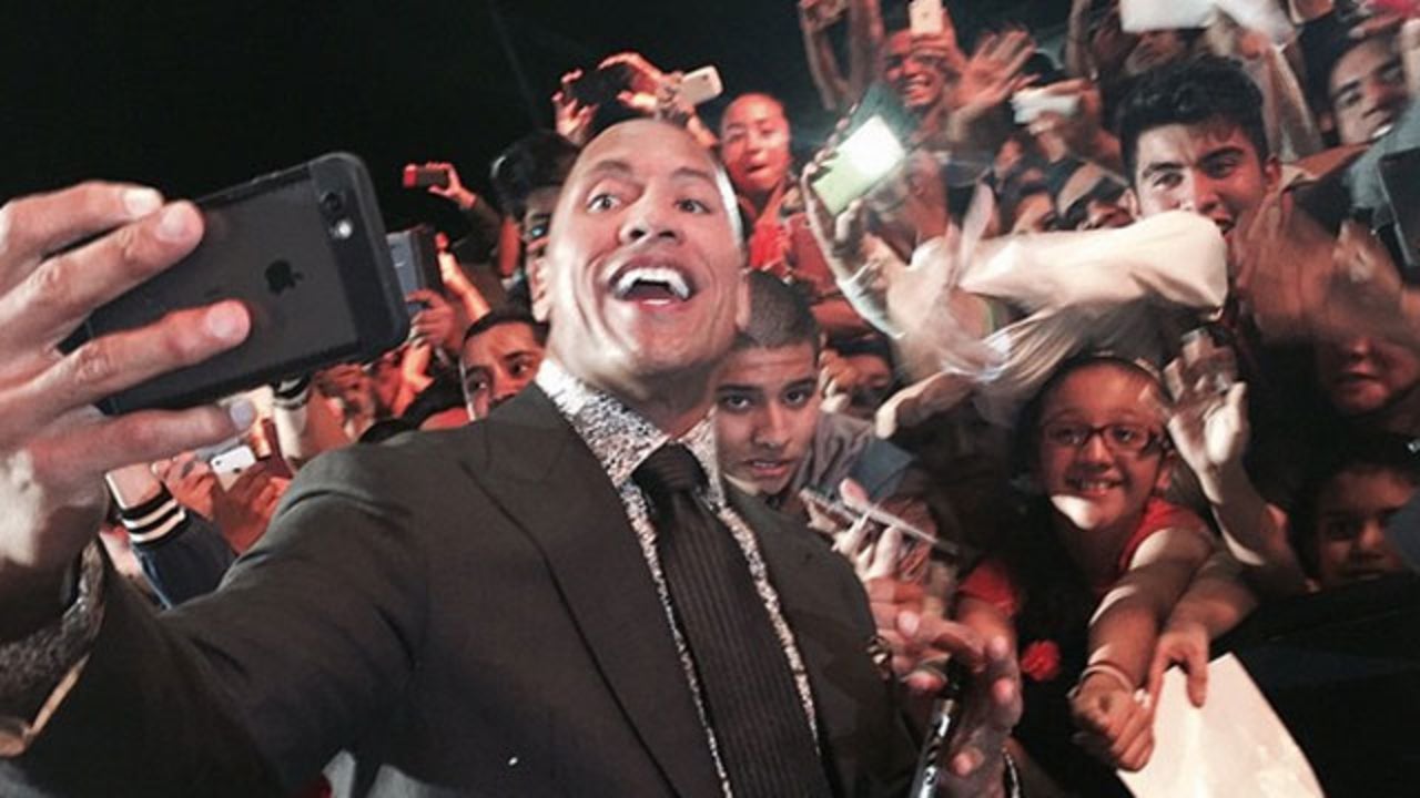 Dwayne Johnson Shows Off Disgusting Finger Injury on Film Set But Is