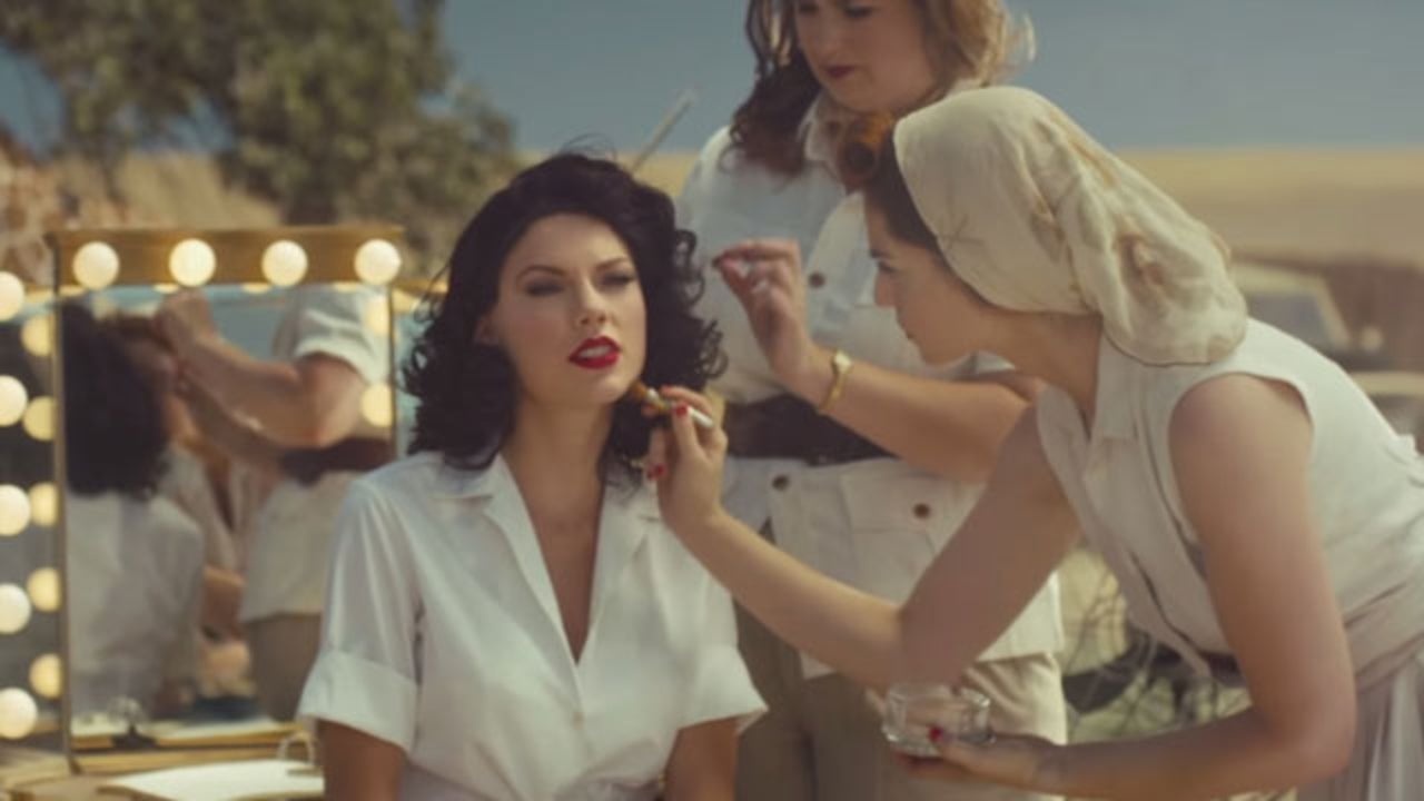 Taylor Swift's 'Wildest Dreams' Video Under Fire for Its 'Glamorous ...