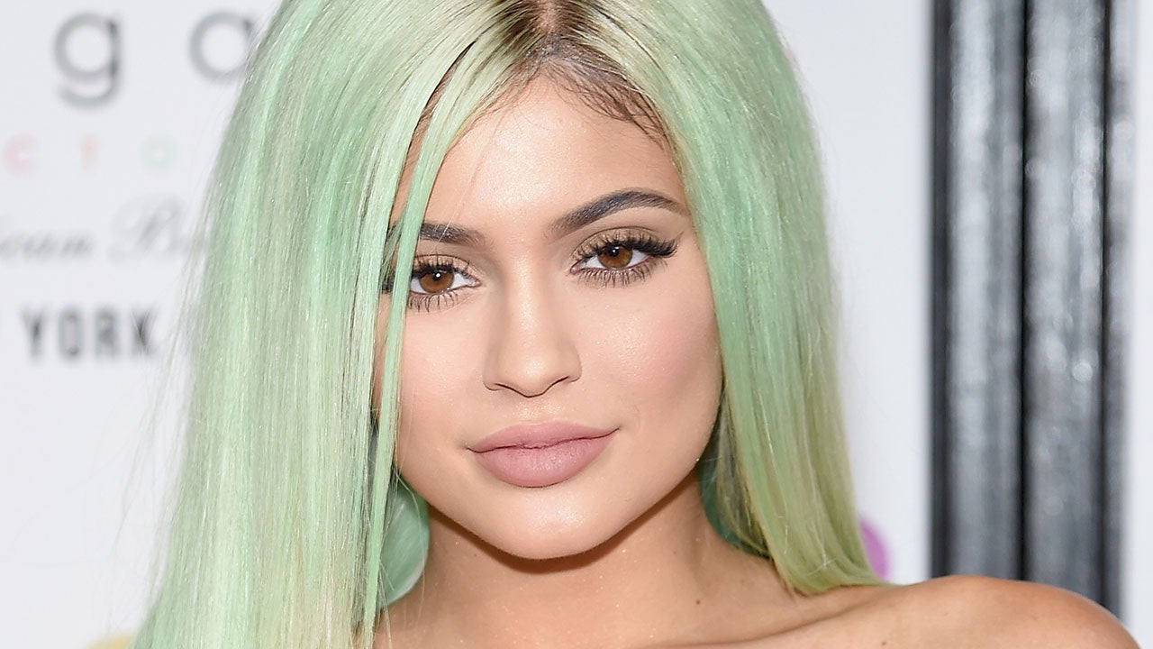 Kylie Jenner Debuts Mint Green Hair at NYFW Kylie Jenner Debuts Mint Green Hair at NYFW