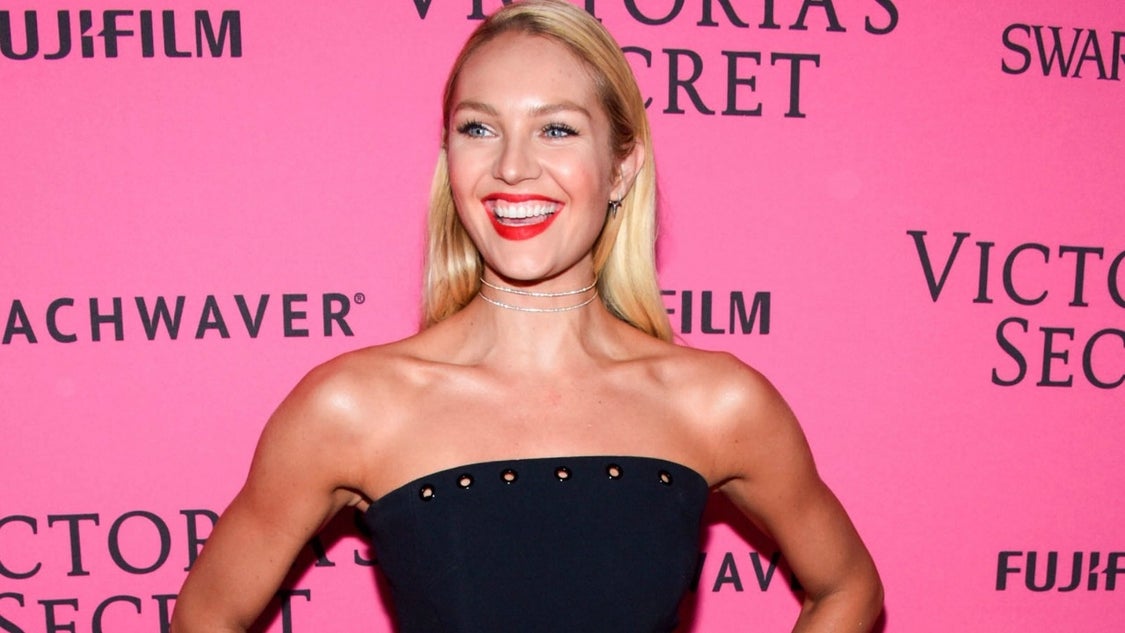 Candice Swanepoel Flaunts Baby Bump in Nude Photo Celebrating 6 Months of  Pregnancy