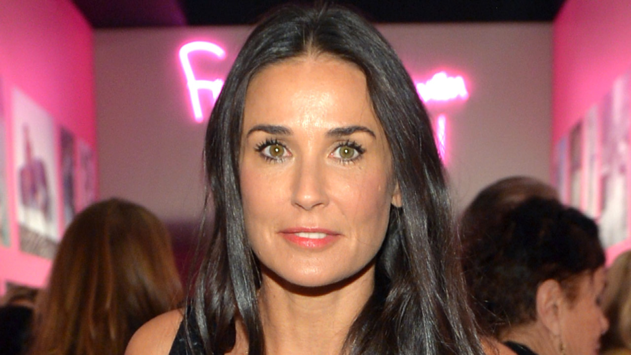Demi Moore, 53, Lets Her Gray Hair Grow Out as She Embraces a More Laid(02)