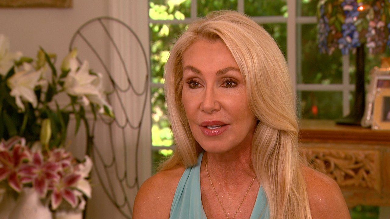 EXCLUSIVE: Linda Thompson Opens Up About Her Relationship With Elvis Presley: 'He Was a Very