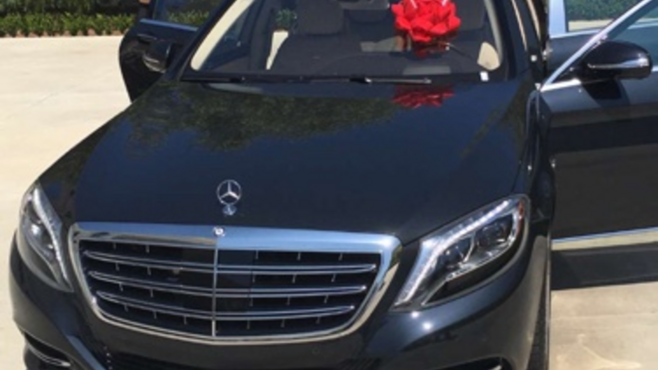 Tyga Surprises Kylie Jenner With a $200,000 Black Maybach for Her Birthday  | Entertainment Tonight, image size:1280x720