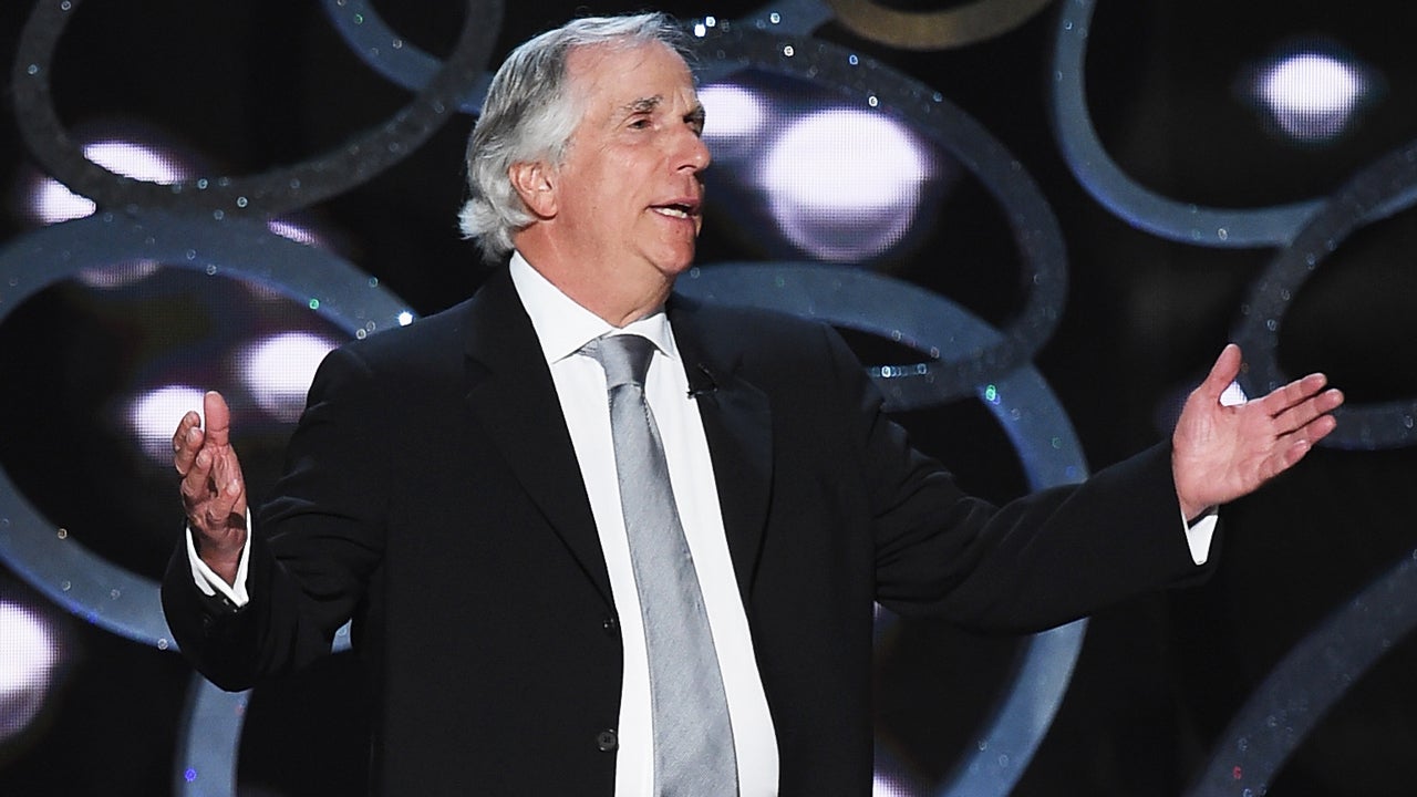Henry Winkler Pays Tribute to Garry Marshall at Emmys Before Emotional(00)