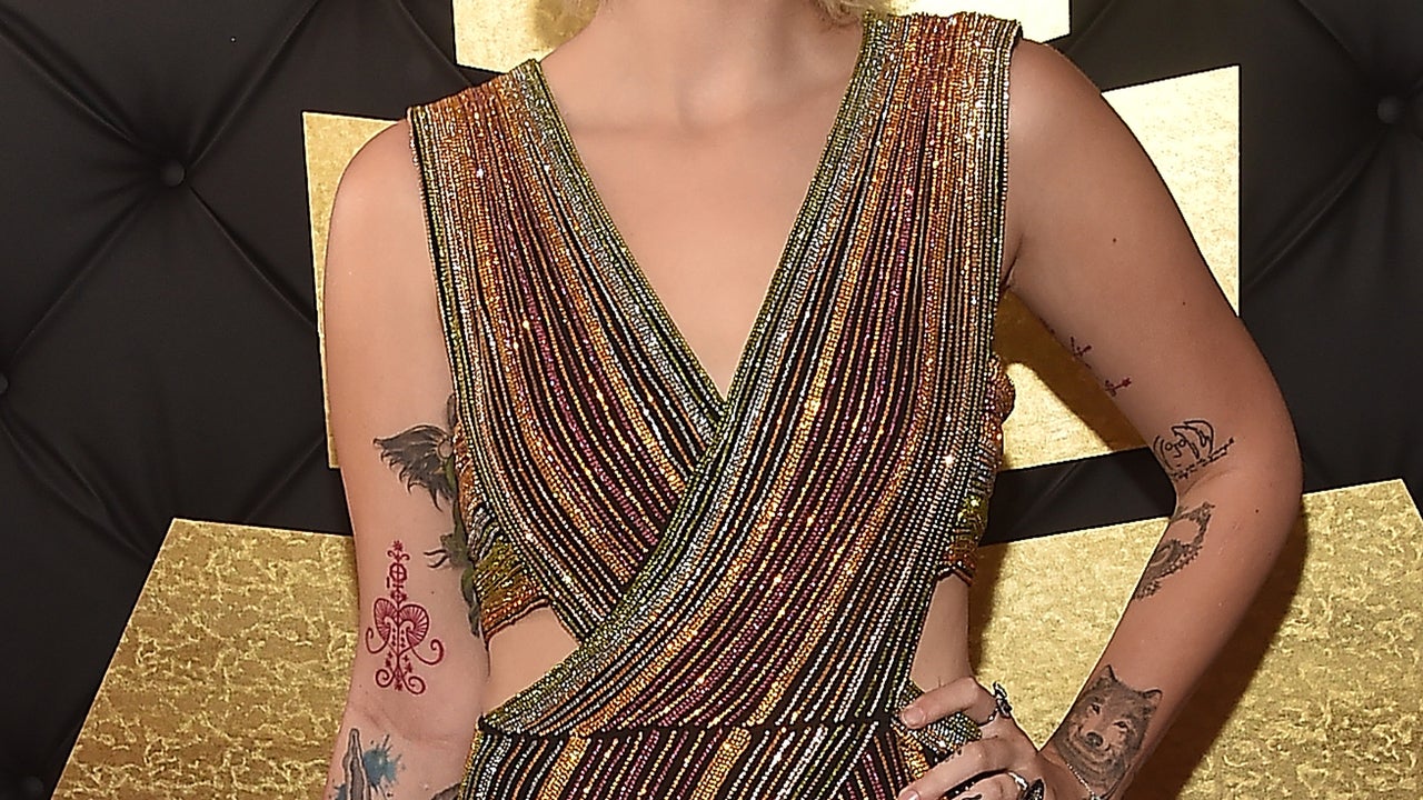 Paris Jackson Rocks the GRAMMYs Red Carpet in Stunning Sparkly Dress |  Entertainment Tonight