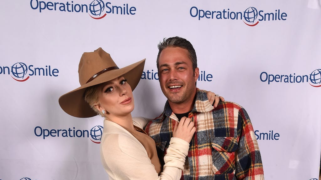 lady_gaga_taylor_kinney_GettyImages-515340390