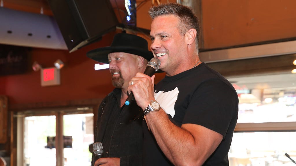 Troy Gentry