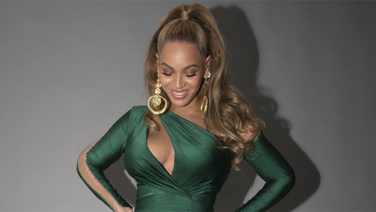 Beyonce Dazzles in Best Post-Baby Look Yet: See Her Emerald Green Gown at a Tidal Event!