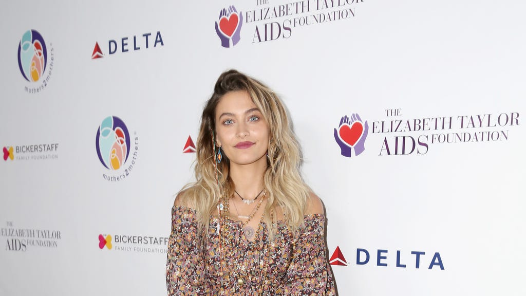 Paris Jackson attends The Elizabeth Taylor AIDS Foundation and mothers2mothers dinner