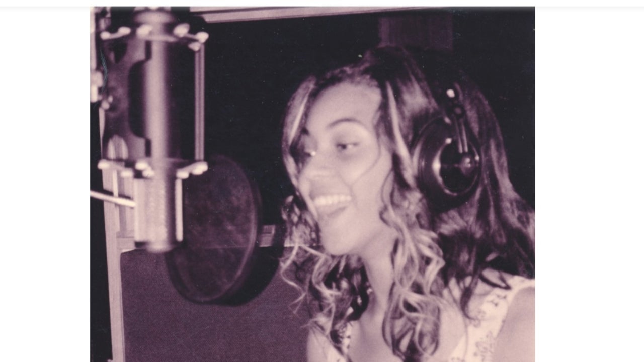 Beyonce in the recording studio for No No No