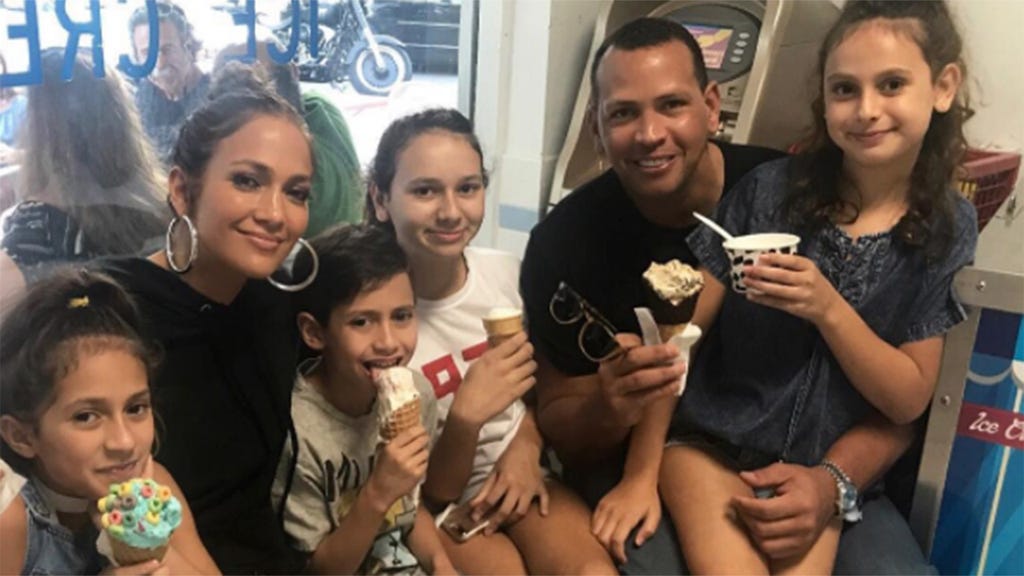 Jennifer Lopez and Alex Rodriguez with their kids
