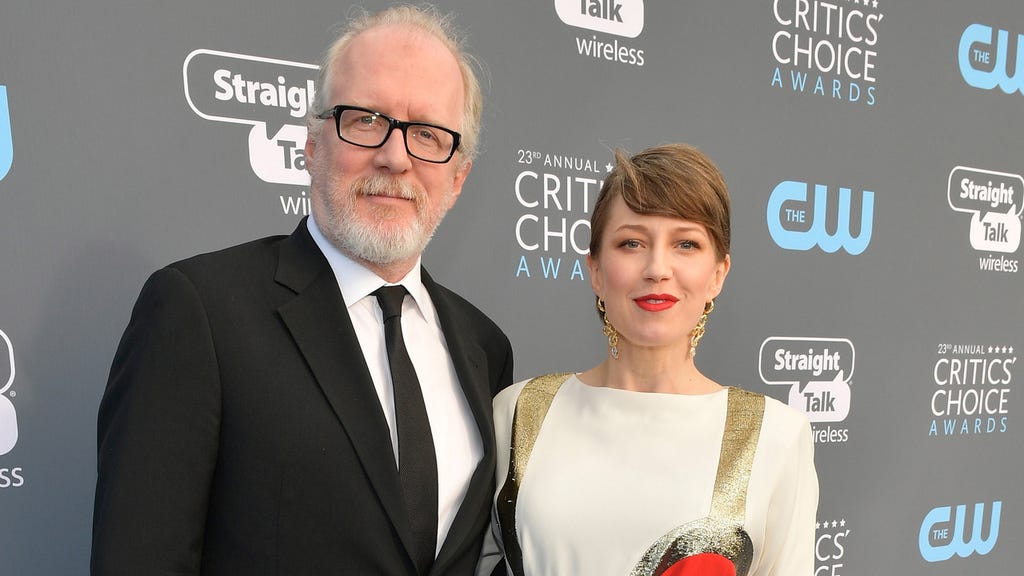 carrie coon letts critics choice