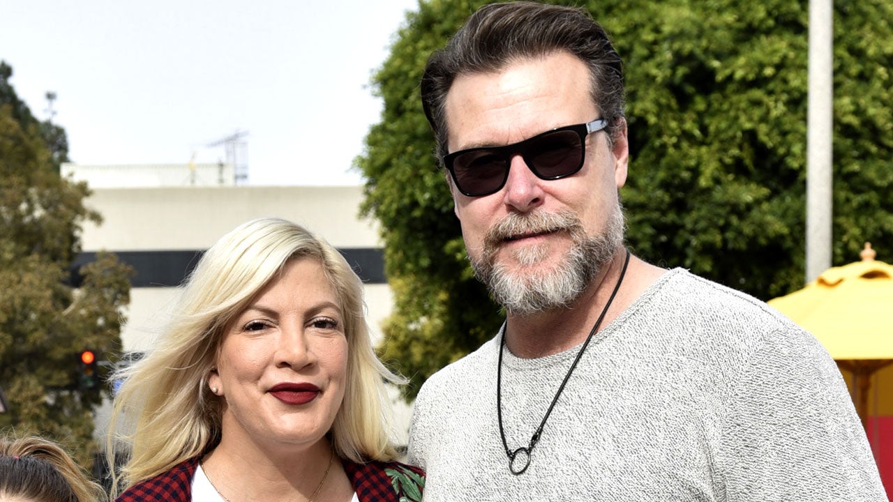 Tori Spelling Kisses Dean McDermott On Set Amid Drama at Home(02)