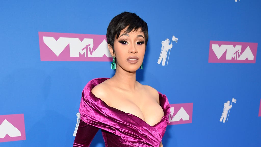 Cardi B VMAs pink dress