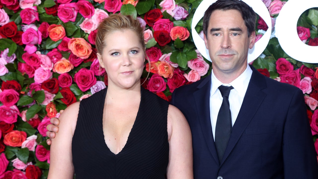 Amy Schumer Celebrates 6 Months of Marriage to Chris Fischer With Sweet(02)