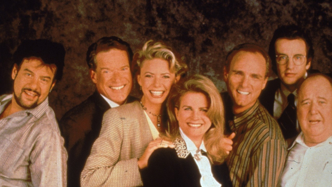 Cast of ‘Murphy Brown’: Then and Now | Entertainment Tonight