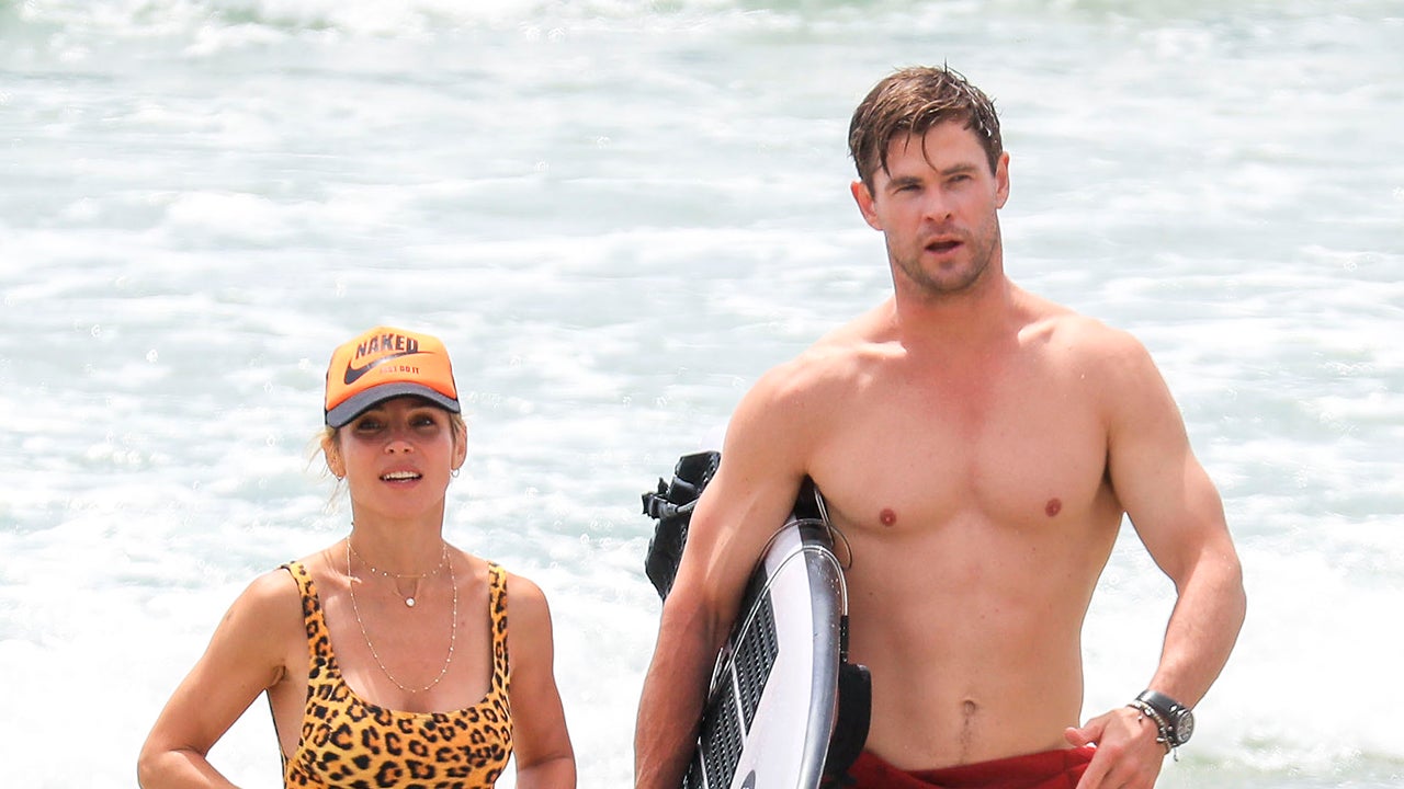 Chris Hemsworth, Elsa Pataky surfing