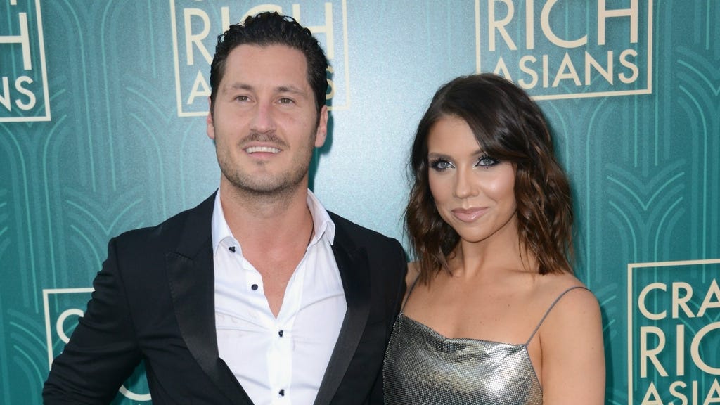 Val Chmerkovskiy and Jenna Johnson