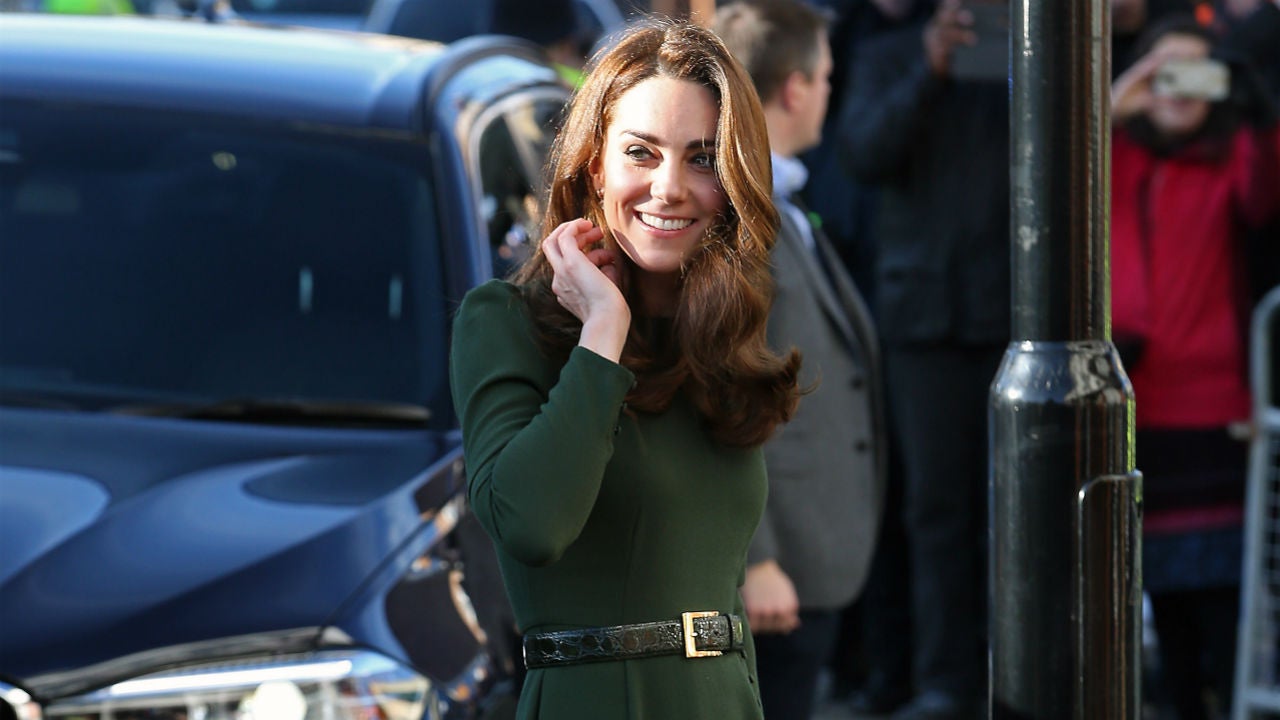 Kate Middleton Turns Heads in Stunning Green Dress While Visiting a London  Charity | Entertainment Tonight