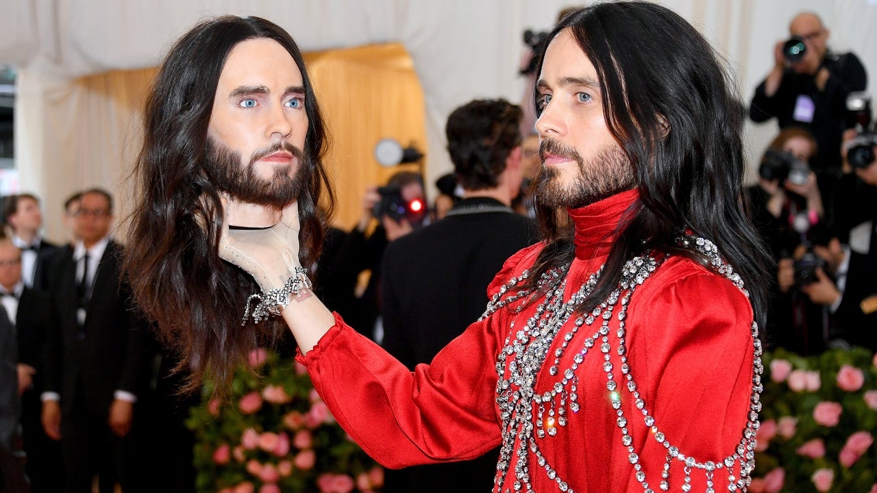 Met Gala 2019: Jared Leto Accessorizes With a Replica of His Own Head ...