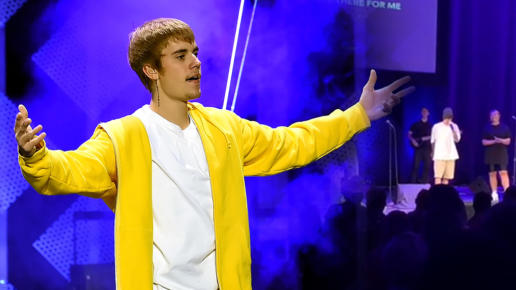 Watch Justin Bieber SING at Church! 