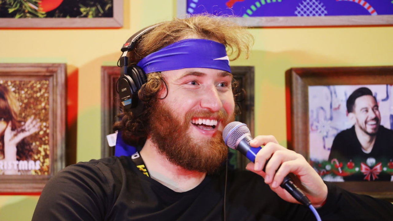 Mike Posner Finishes Walk Across America After Rattlesnake Bite