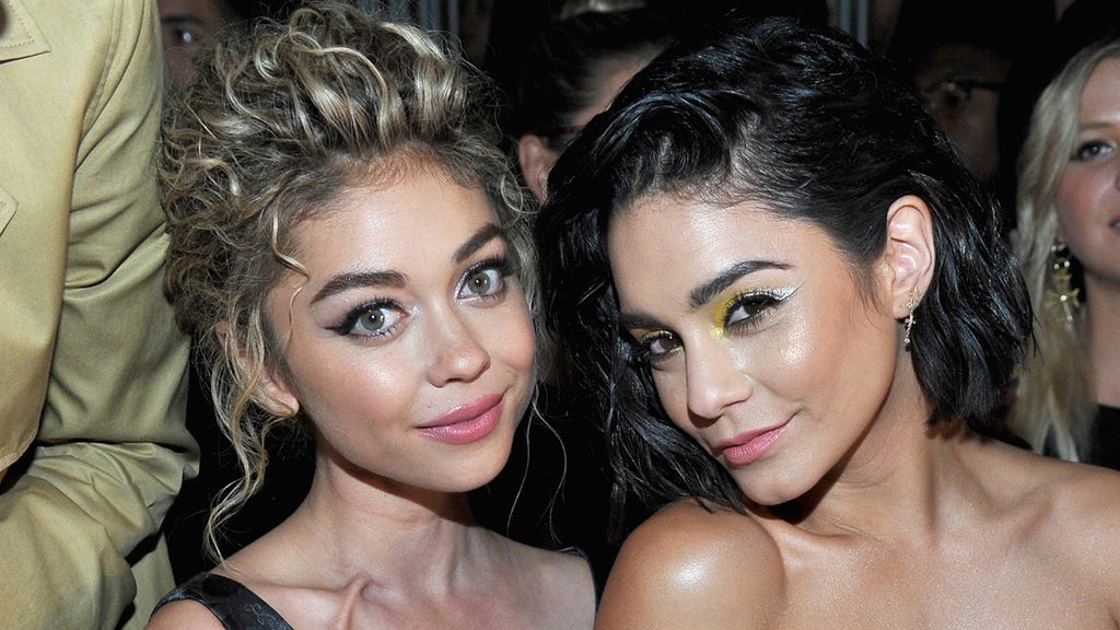 Sarah Hyland, Vanessa Hudgens