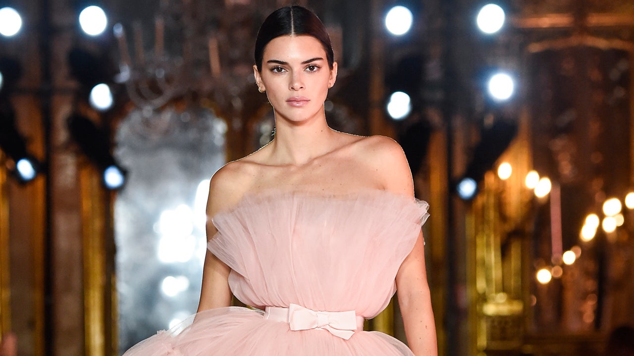 kendall jenner pink dress h&m Kendall Jenner and Chris Lee Just Gave Giambattista Valli's H&M Collection Its Red Carpet Debut