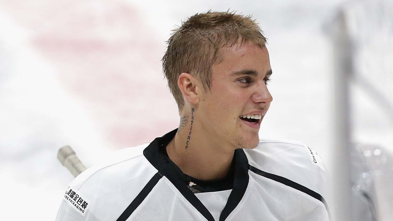 Justin Bieber Hits Hockey Rink with Brother Jaxon