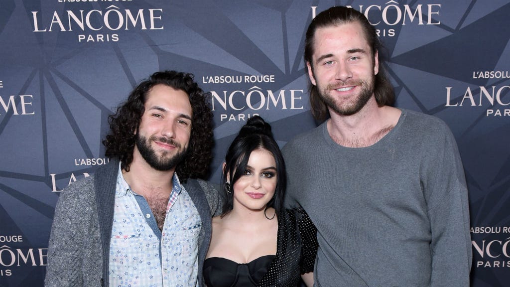 Ariel Winter and Luke Benward