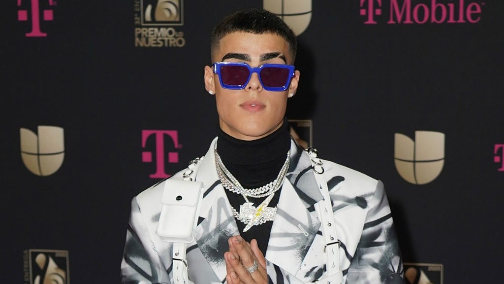 Lunay Premio Lo Nuestro