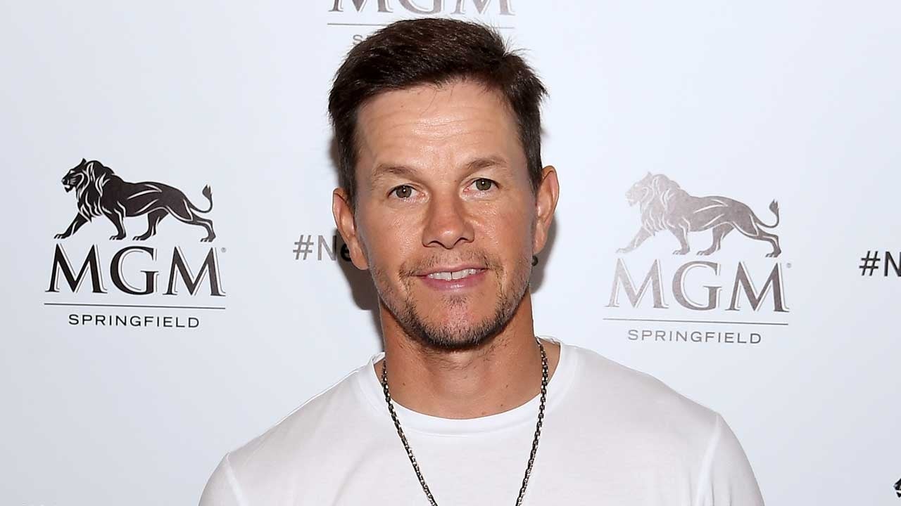 Mark Wahlberg Recalls Crashing a Frat Party With His Daughter Ella