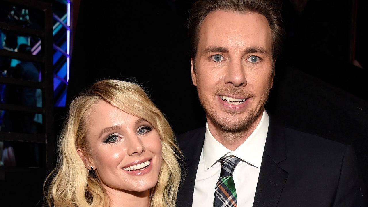 Kristen Bell and Dax Shepard at the 2017 People's Choice Awards