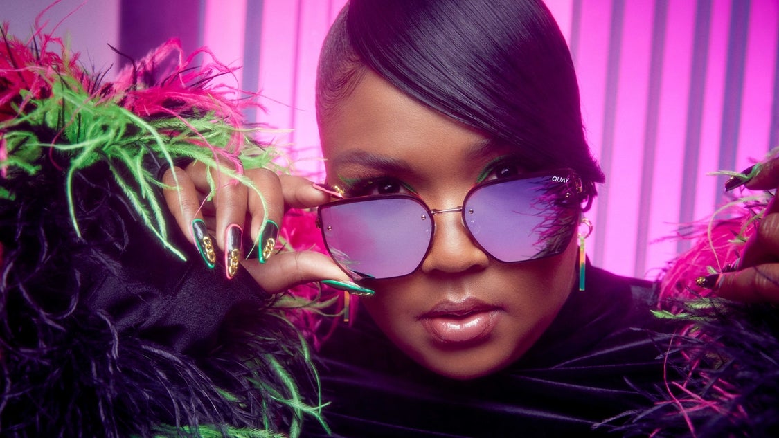 Quay x Lizzo: Buy One, Get One Free Sunglasses and Blue  display picture 2