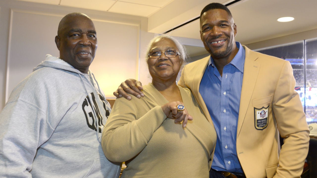 Michael Strahan and parents