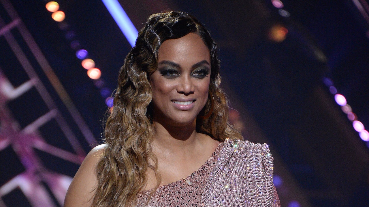 'DWTS' Team Applauds Tyra Banks After Show's Elimination Mishap 'This