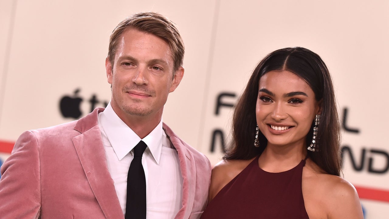 US-Swedish actor Joel Kinnaman and Swedish model Kelly Gale attend the premiere of AppleTV+'s "For All Mankind" in Los Angeles on October 15, 2019.