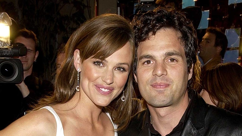 Jennifer Garner and Mark Ruffalo